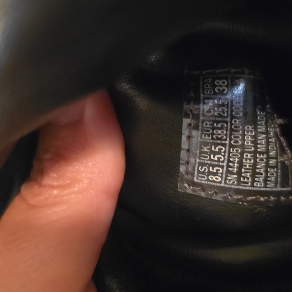 Womens Black Leather Ankle Boots Size 8.5 EUC (#17) - Picture 6 of 8